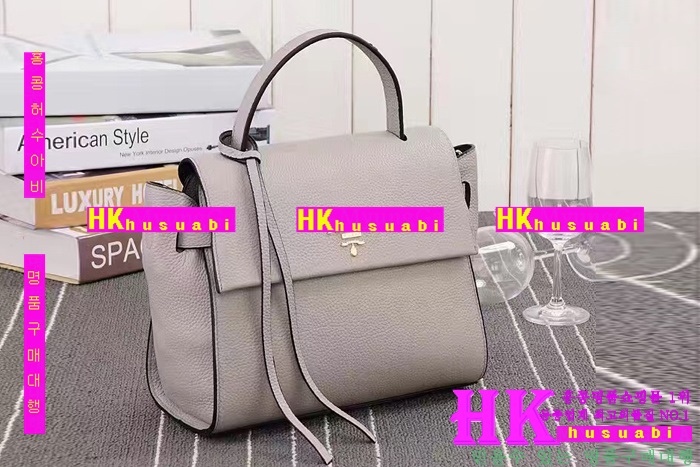 NEW    Ż PR170302-31