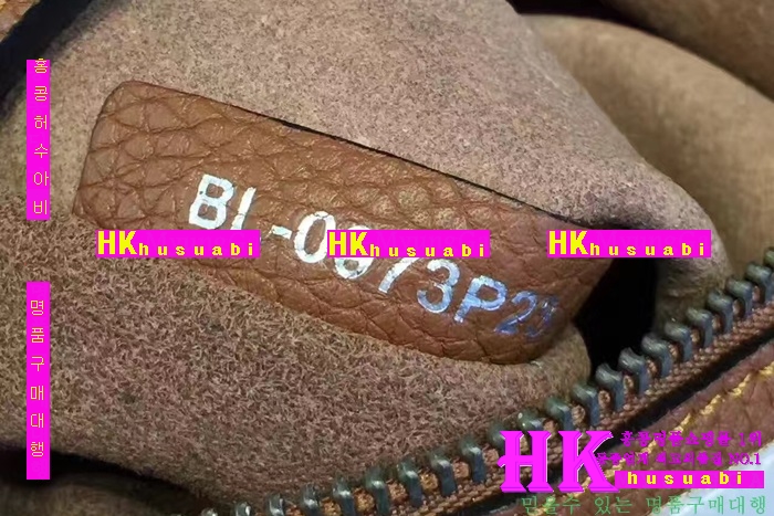 NEW �߷�Ƽ�� �Ż� ������ ũ�ν��� VT170324-32