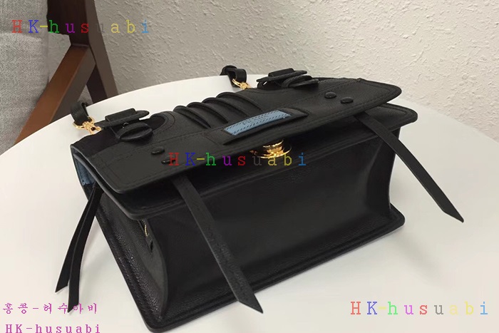 �ڹ̷��ޡ� ����� ��Ƽ�Ϲ� PR1BD093-2