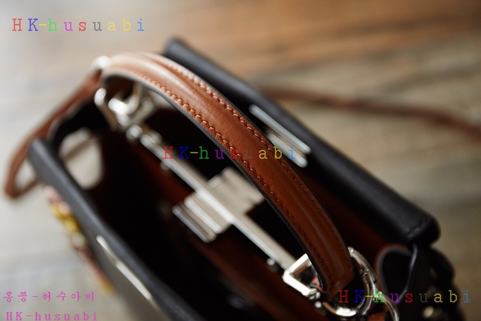 �ڹ̷��ޡ�  ��� ��ī�ι� F 8BN244A0NVF10JA