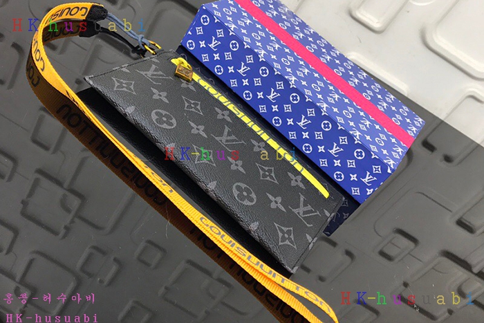 �ڹ̷��ޡڷ��̺��� ���� Ŭ��ġ M68003-2