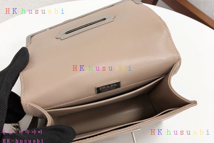 �ڹ̷��ޡ� ����� ���� ī�̿�  ����� PR 1BH108-2