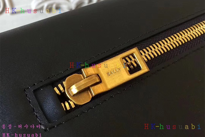 �ڹ̷��ޡ� �߸� ������ ũ�ν��� BL80088