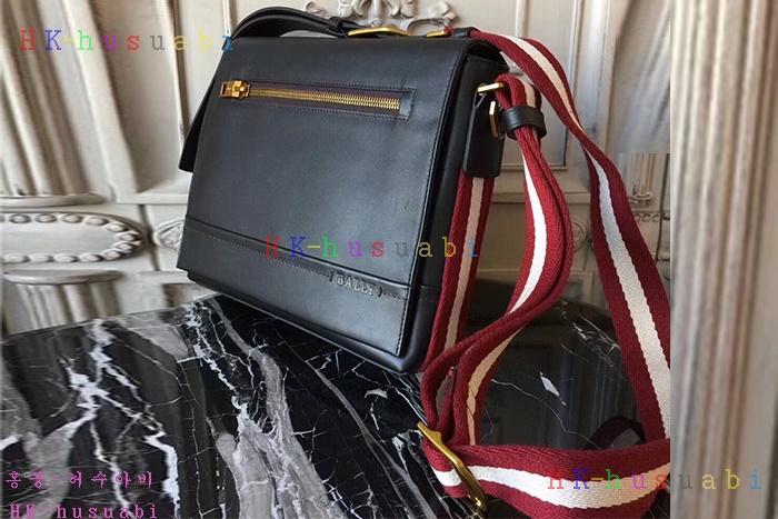 �ڹ̷��ޡ� �߸� ������ ũ�ν��� BL80088