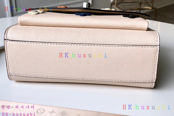 �ڹ̷��ޡ� ���̺��� ���̶��� BB M53080