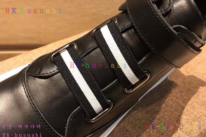 NEW 2018SS ���̺��� ������ ����Ŀ�� LV778414