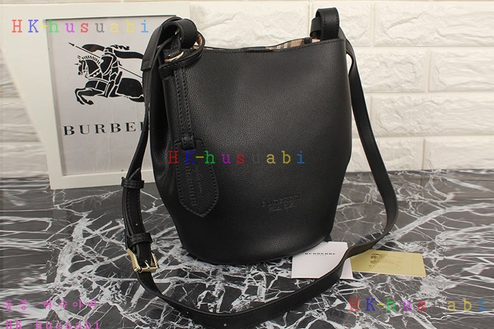 NEW 17S/S ������ �Ż� ���� ���̸��� üũ ũ�ν��ٵ� ��Ŷ �� 40571511-2