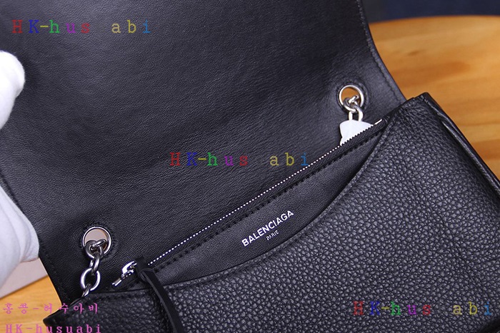 NEW 2018SS  �߷��þư� ���긮���� ü��ũ�ν��� BL 658221