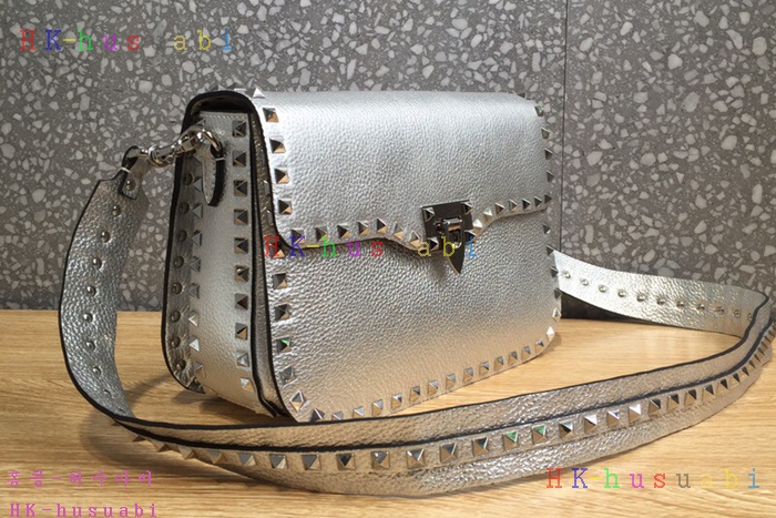 �ڹ̷��ޡ� �߷�Ƽ�� �����͵� ũ�ν��� V 0936B-5