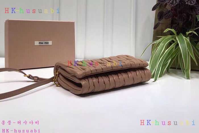 �ڹ̷��ޡ� �̿�̿� ���׶� Ŭ��ġ������  MM 5BH017-3