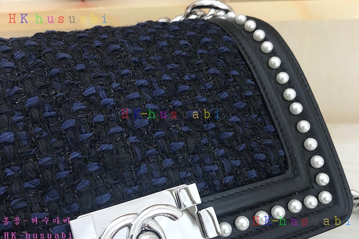 �ڹ̷��ޡ� ���� ���̺� CH A67085