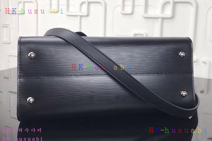 �ڹ̷��ޡڷ��̺��� ���� �ٴ� ��Ʈ�� M51239-4