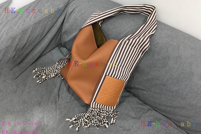 �ڹ̷��ޡ� �ο��� ��ī�� ��Ŷ�� LW 66036-2