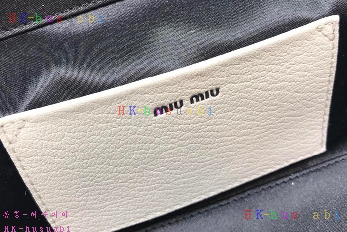 �ڹ̷��ޡ� �̿�̿� ���� ����� MU 5BH121