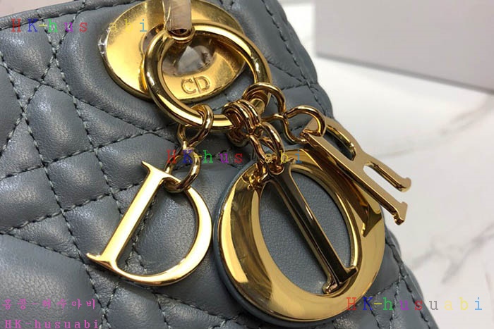 �ڹ̷��ޡ� ��� ���̵�� DR 240045