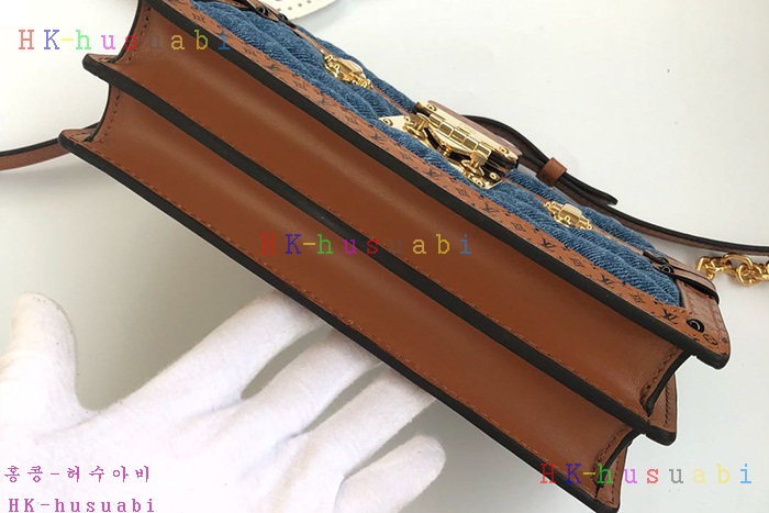 �ڹ̷��ޡ� ���̺��� Ʈ��ũ Ŭ��ġ M55047