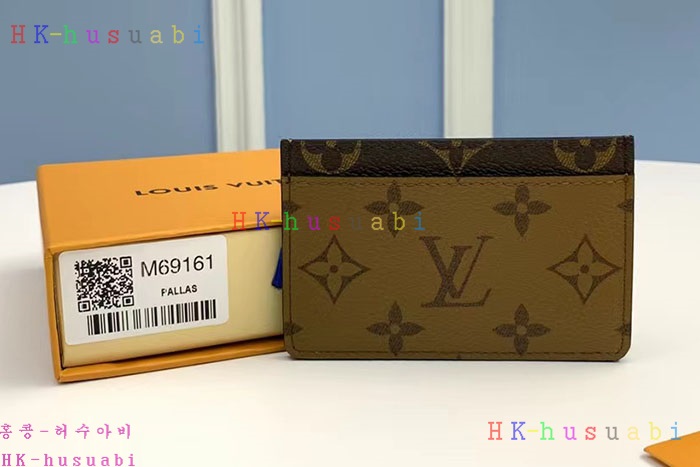 �ڹ̷��ޡڷ��̺��� ī�� Ȧ�� M69161