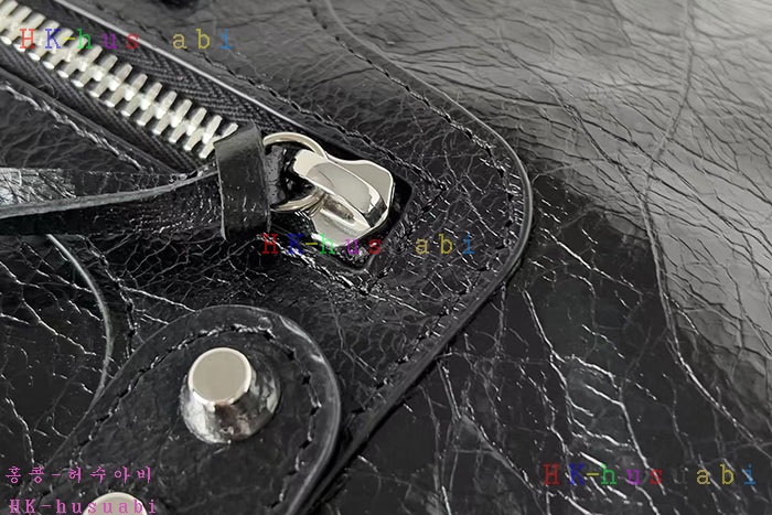 �ڹ̷��ޡڹ߷��þư� �� ��Ƽ �̵��  555501