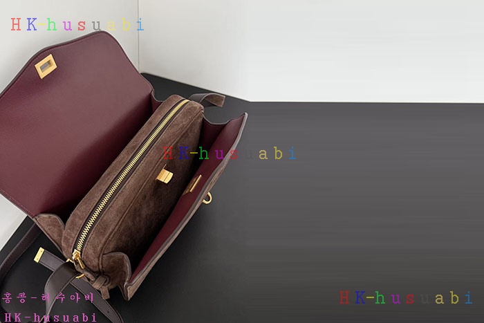 �ڹ̷��ޡڹ߷��þư� �� �� ����� �̵��    8681022-3