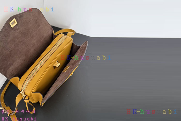 �ڹ̷��ޡڹ߷��þư� �� �� ����� �̵�� Ŀ��   8681022